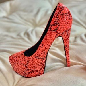 Neon Coral Pink Pumps | Steve Madden | Summer Heel
